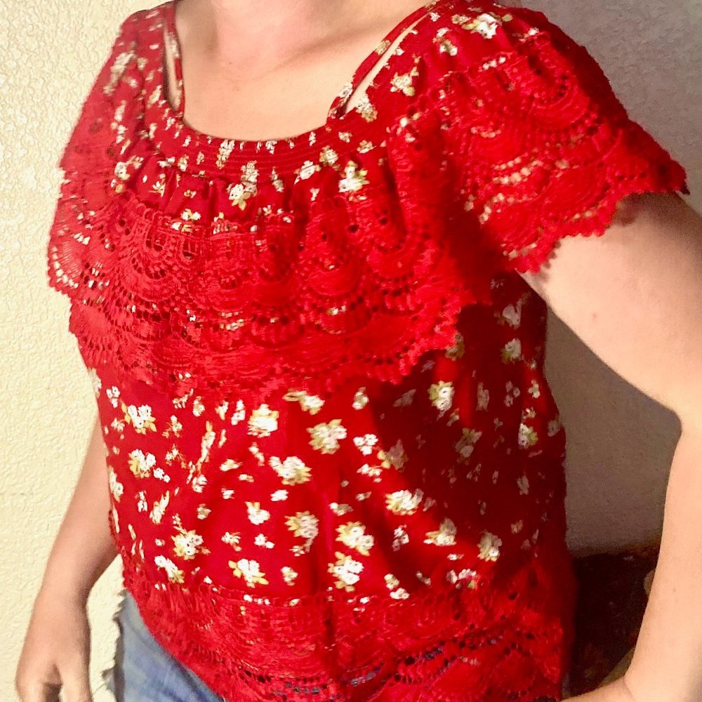NO BO No Boundaries XXXL size 21 Women's Summer Lace Top with straps